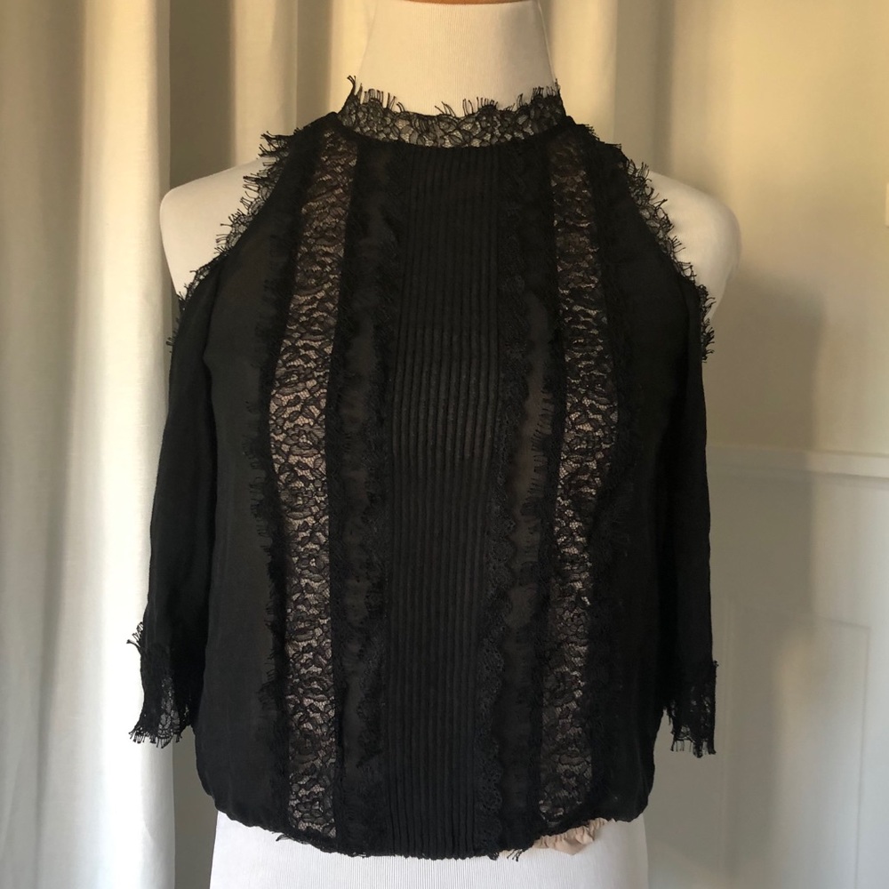 Alice and olivia Lace cropped bubble top